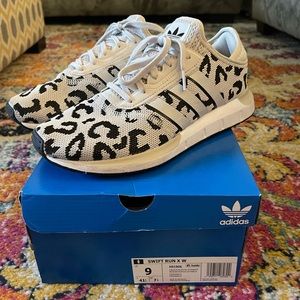 Adidas swift run X shoes